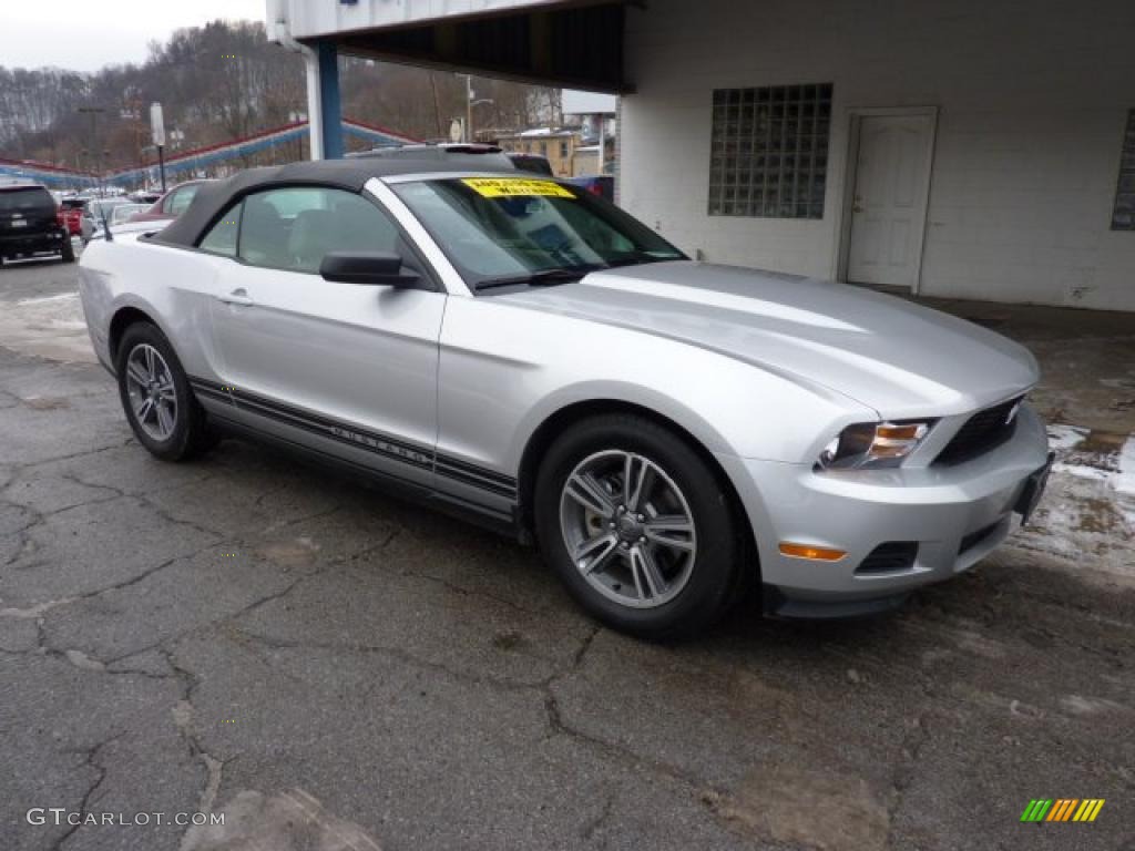 Ingot Silver Metallic 2011 Ford Mustang V6 Premium Convertible Exterior Photo #41540600