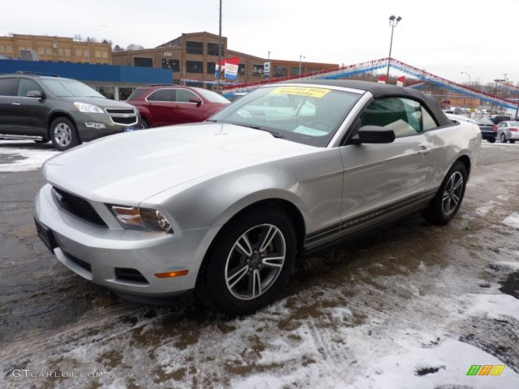 Ingot Silver Metallic 2011 Ford Mustang V6 Premium Convertible Exterior Photo #41540648