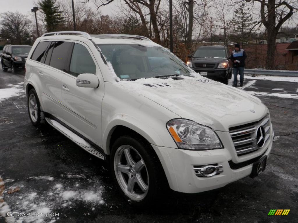 Arctic White Mercedes-Benz GL