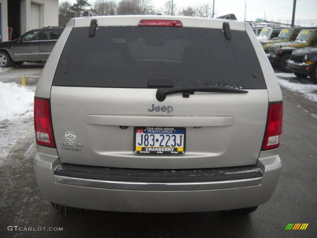 2008 Grand Cherokee Limited 4x4 - Bright Silver Metallic / Dark Khaki/Light Graystone photo #3