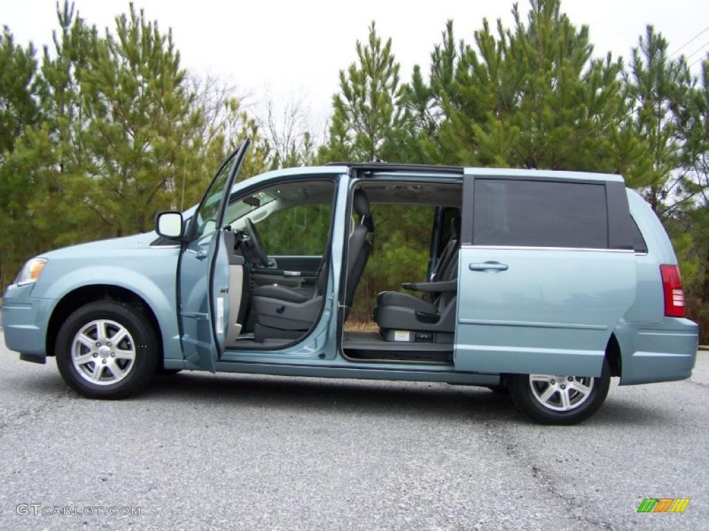 2008 Town & Country Touring Signature Series - Clearwater Blue Pearlcoat / Medium Slate Gray/Light Shale photo #14