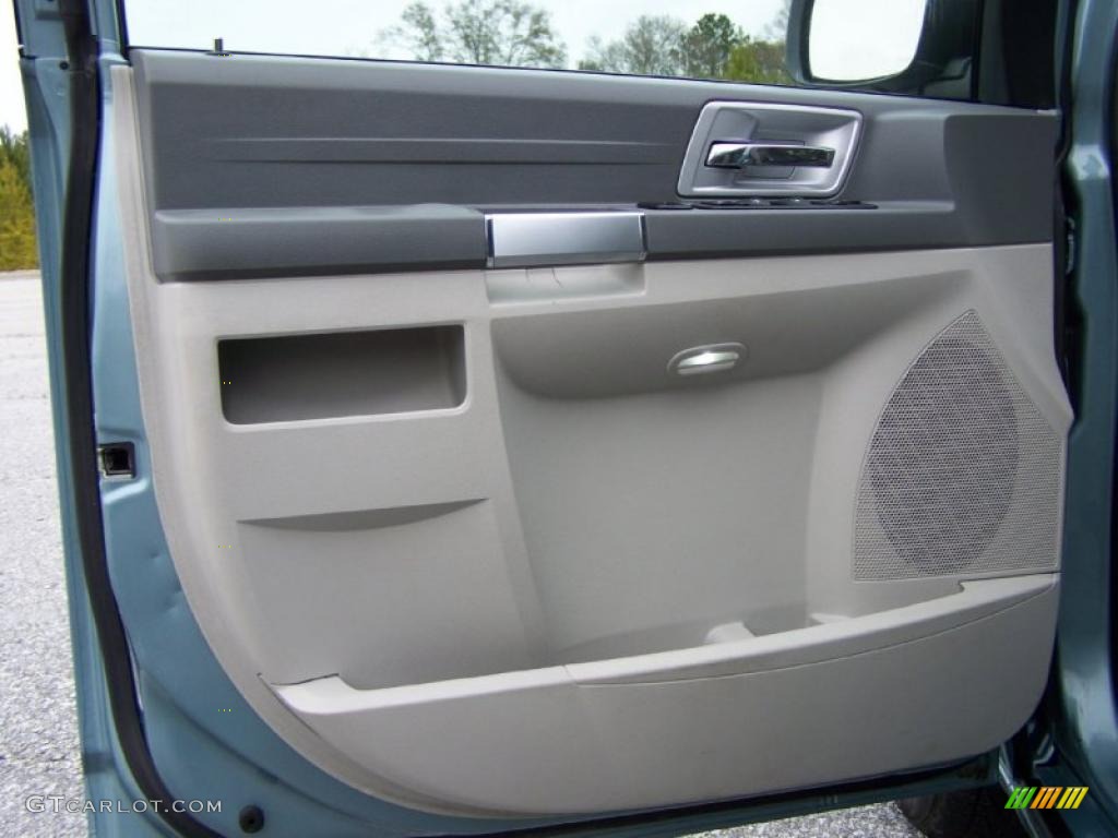 2008 Town & Country Touring Signature Series - Clearwater Blue Pearlcoat / Medium Slate Gray/Light Shale photo #49