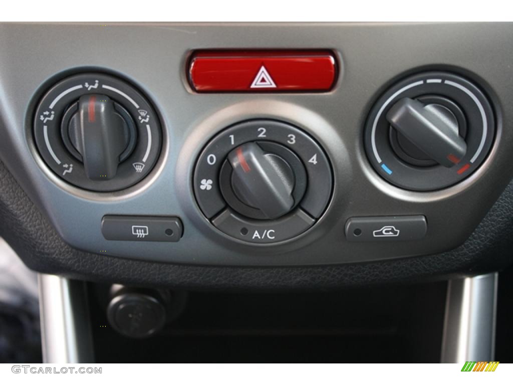 2010 Subaru Forester 2.5 X Controls Photo #41544261