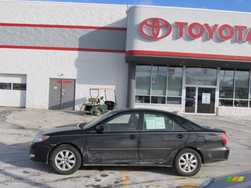2003 Camry XLE - Black / Taupe photo #2