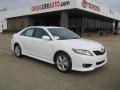Super White - Camry SE Photo No. 1