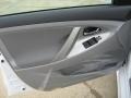 Super White - Camry SE Photo No. 12