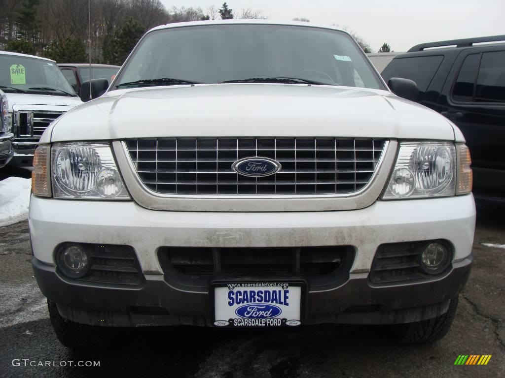 2003 Explorer XLT 4x4 - Oxford White / Graphite Grey photo #2