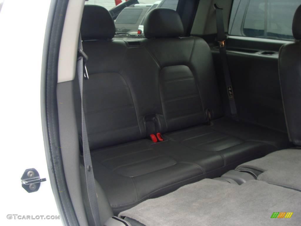 2003 Explorer XLT 4x4 - Oxford White / Graphite Grey photo #15