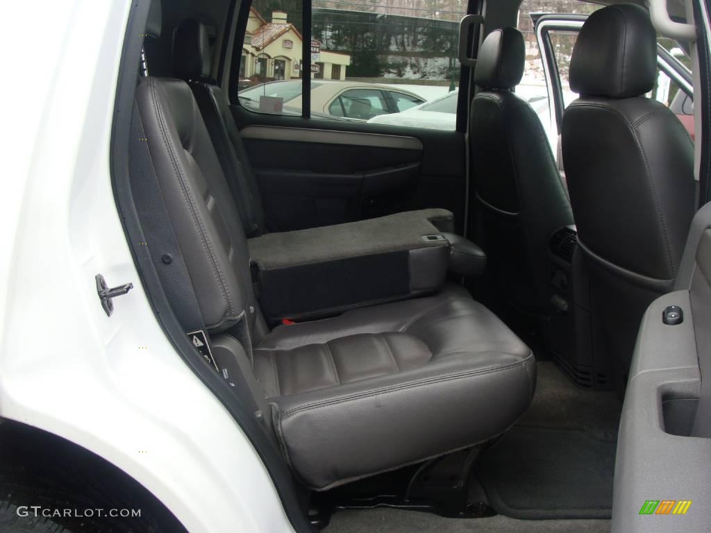 2003 Explorer XLT 4x4 - Oxford White / Graphite Grey photo #16