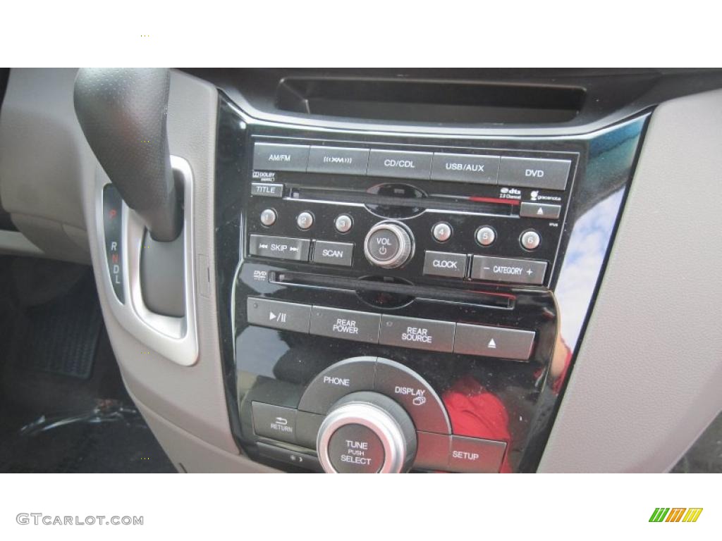 2011 Honda Odyssey EX-L Controls Photo #41555238