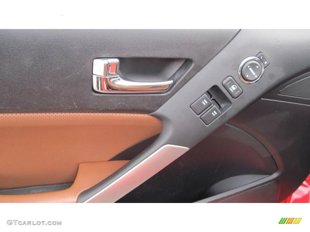 2010 Hyundai Genesis Coupe 3.8 Grand Touring Controls Photo #41555574