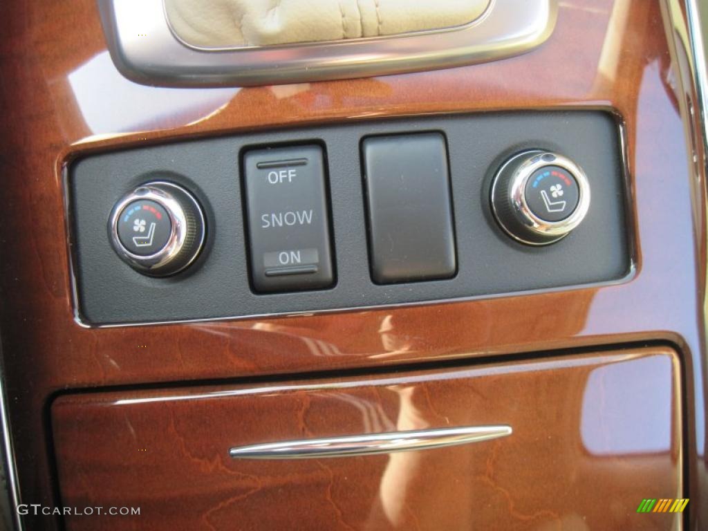 2011 Infiniti FX 35 Controls Photo #41557374