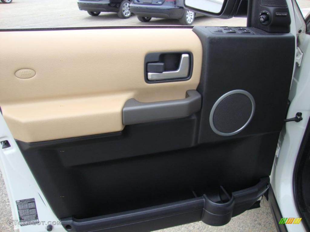 2006 Land Rover LR3 V8 SE Alpaca Beige Door Panel Photo #41558090