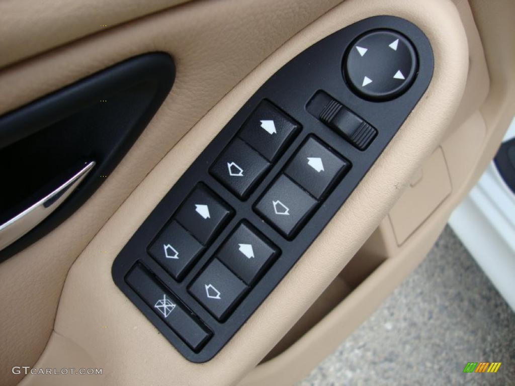 2001 BMW 5 Series 540i Sport Wagon Controls Photo #41559667