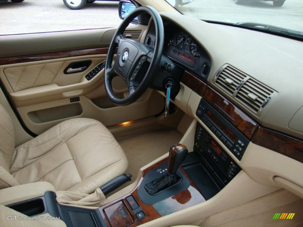 2001 BMW 5 Series 540i Sport Wagon Sand Beige Dashboard Photo #41559727