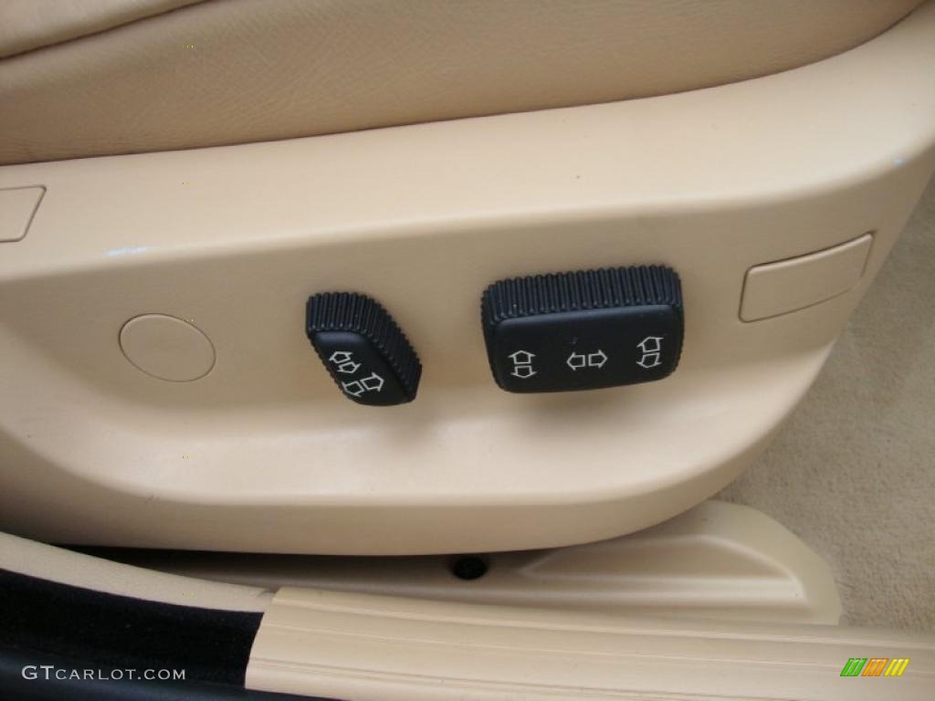 2001 BMW 5 Series 540i Sport Wagon Controls Photo #41559755