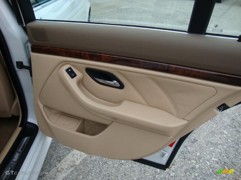 2001 BMW 5 Series 540i Sport Wagon Sand Beige Door Panel Photo #41559811