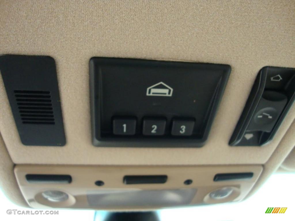 2001 BMW 5 Series 540i Sport Wagon Controls Photos