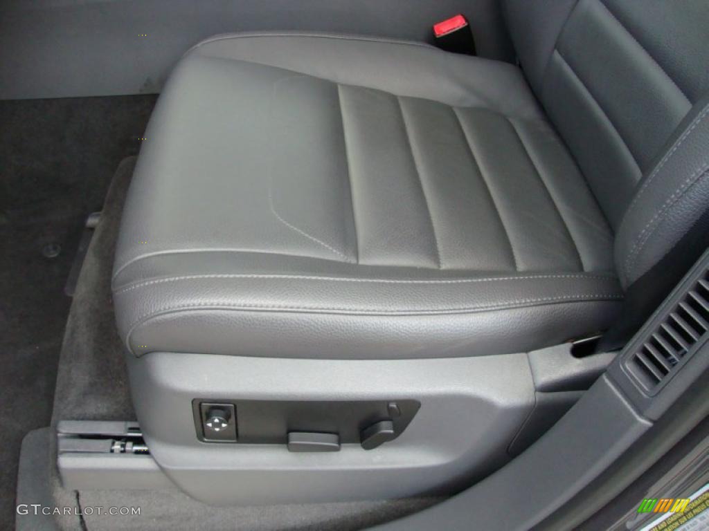 Anthracite Interior 2010 Volkswagen Touareg VR6 FSI 4XMotion Photo #41560483