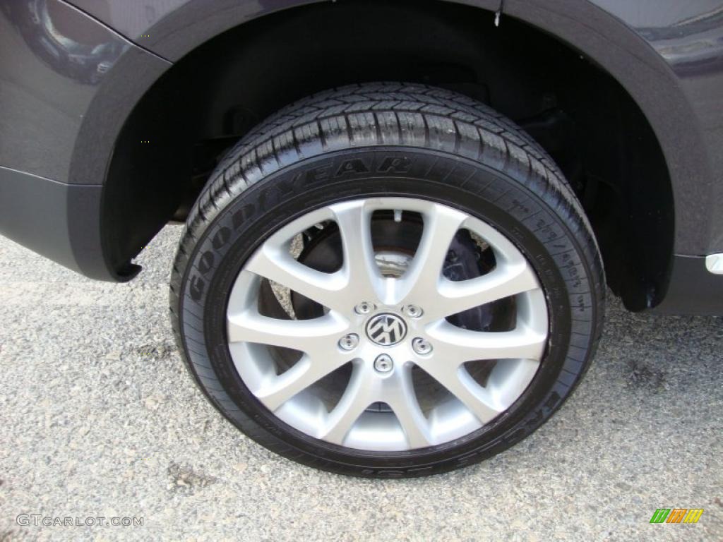 2010 Volkswagen Touareg VR6 FSI 4XMotion Wheel Photo #41560723