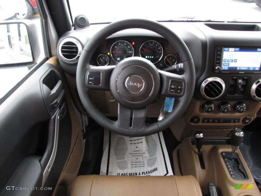 2011 Jeep Wrangler Unlimited Sahara 4x4 Black/Dark Saddle Steering Wheel Photo #41562511