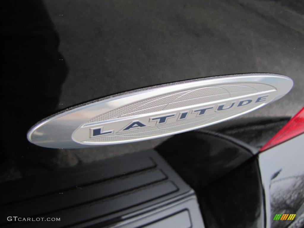2011 Jeep Patriot Latitude Marks and Logos Photo #41562919