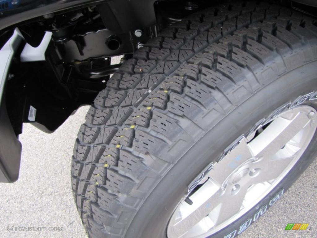 2011 Wrangler Sahara 4x4 - Black / Black/Dark Saddle photo #12