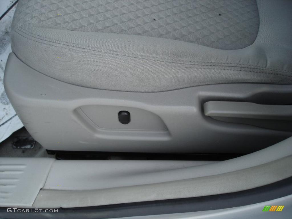 2006 Malibu LT Sedan - Silverstone Metallic / Titanium Gray photo #10