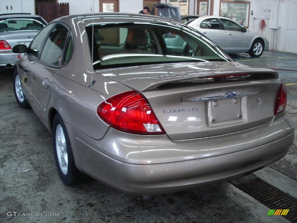 2003 Taurus SES - Arizona Beige Metallic / Medium Parchment photo #5
