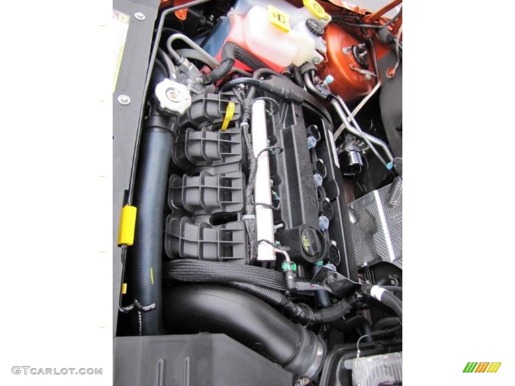 2011 Dodge Caliber Mainstreet 2.0 Liter DOHC 16-Valve VVT 4 Cylinder Engine Photo #41564075