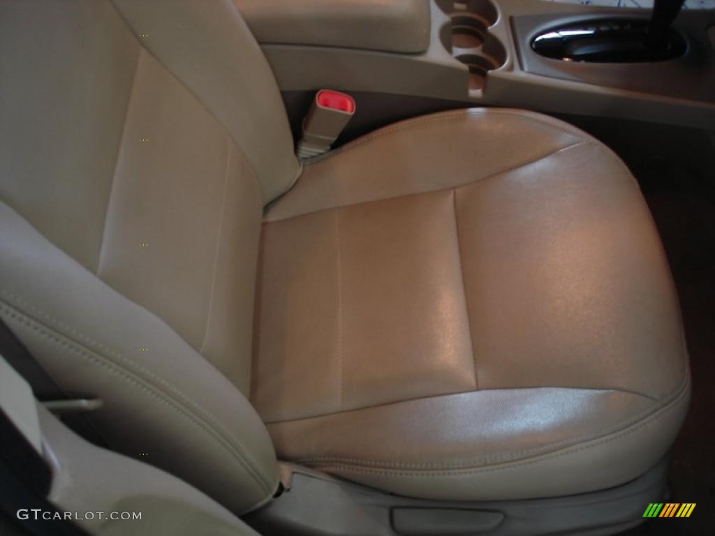 2003 Taurus SES - Arizona Beige Metallic / Medium Parchment photo #17