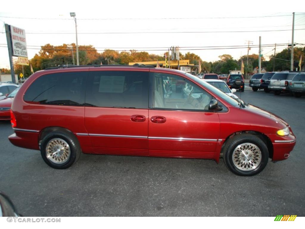 1997 Town & Country LXi - Candy Apple Red Metallic / Camel photo #4