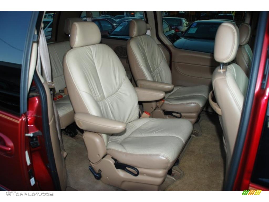Camel Interior 1997 Chrysler Town & Country LXi Photo #41564723