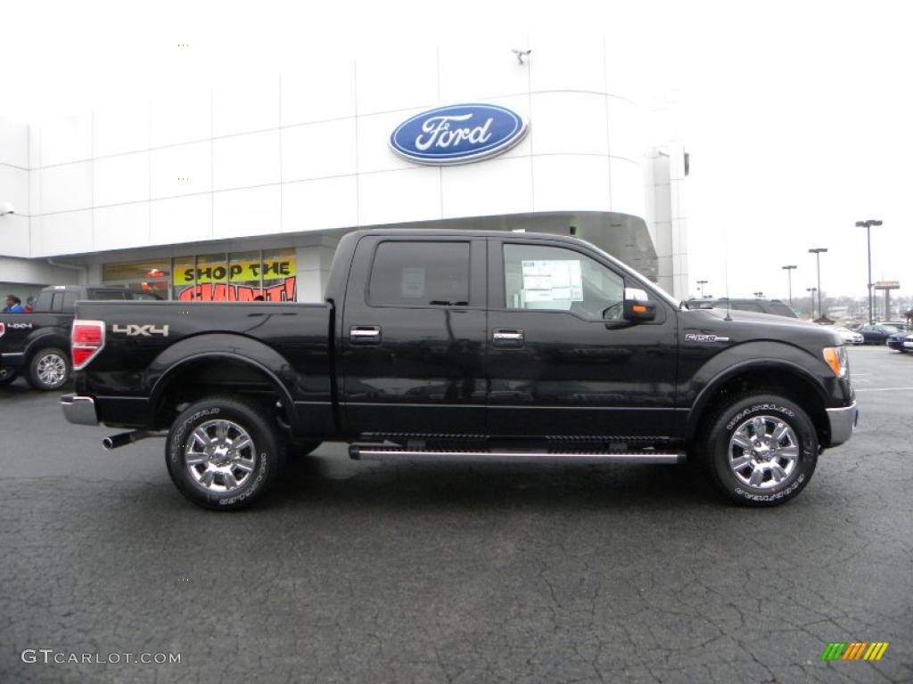 Tuxedo Black Metallic 2011 Ford F150 Lariat SuperCrew 4x4 Exterior Photo #41567607