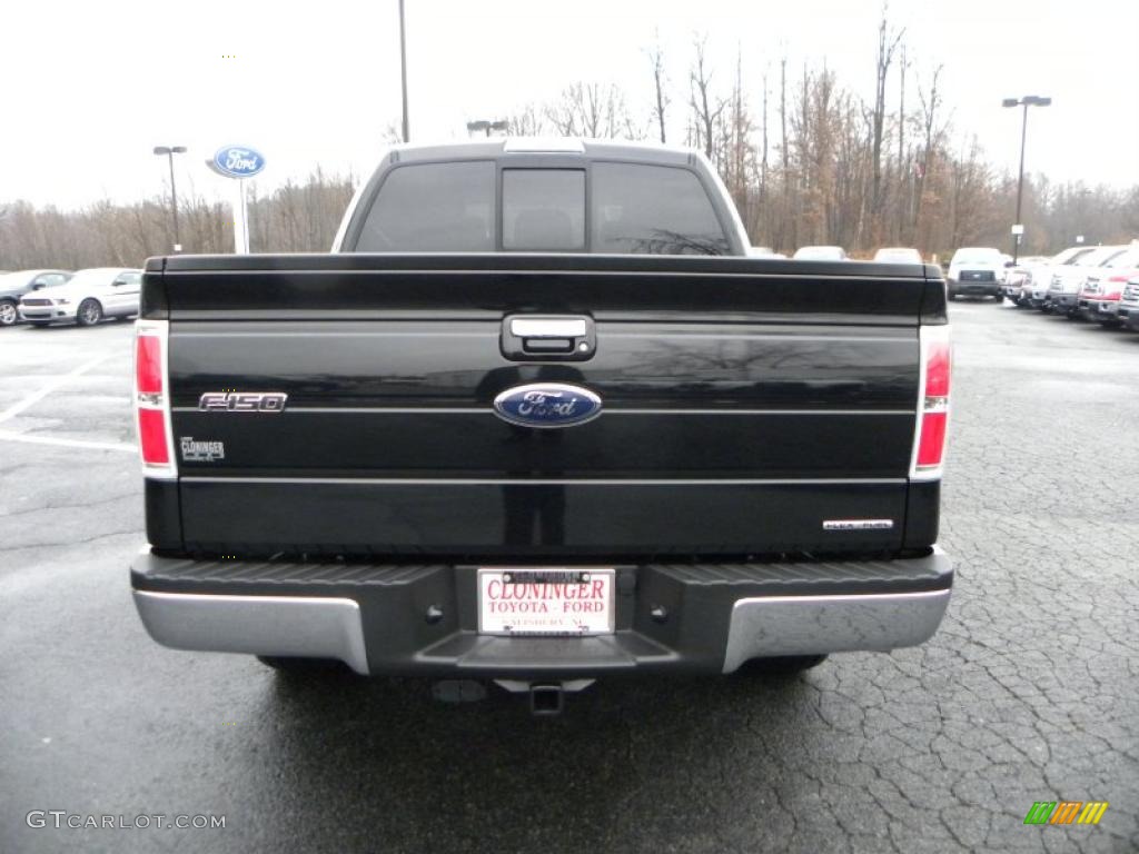 Tuxedo Black Metallic 2011 Ford F150 Lariat SuperCrew 4x4 Exterior Photo #41567635