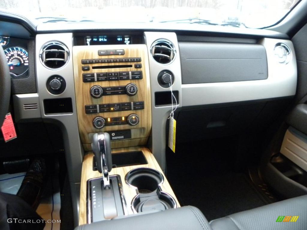 2011 Ford F150 Lariat SuperCrew 4x4 Black Dashboard Photo #41567979