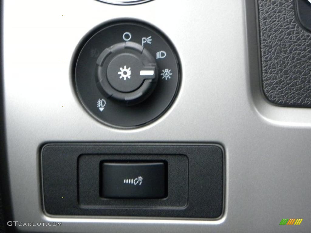 2011 Ford F150 Lariat SuperCrew 4x4 Controls Photo #41568059