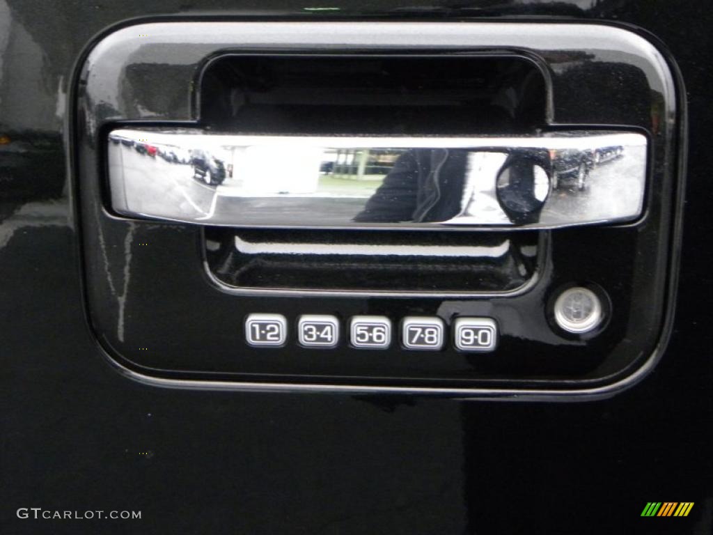 2011 Ford F150 Lariat SuperCrew 4x4 Controls Photo #41568103