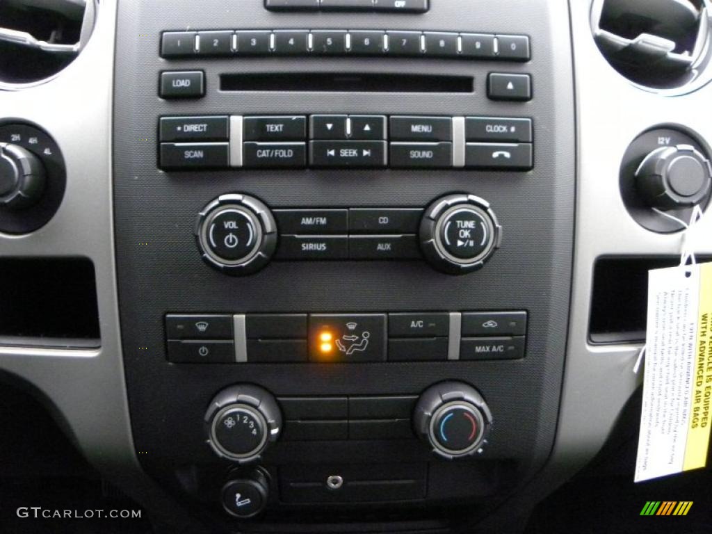 2011 Ford F150 XLT SuperCab 4x4 Controls Photo #41568987