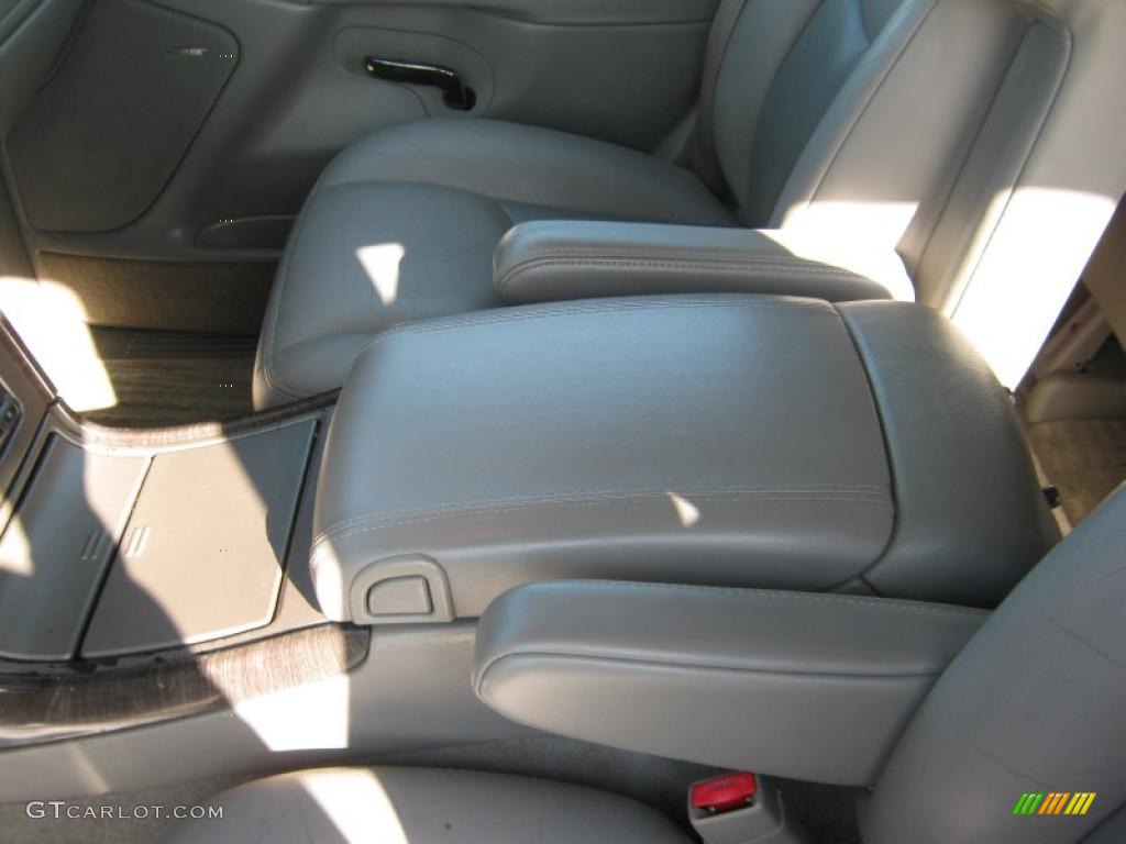 2004 Yukon Denali AWD - Silver Birch Metallic / Sandstone photo #12
