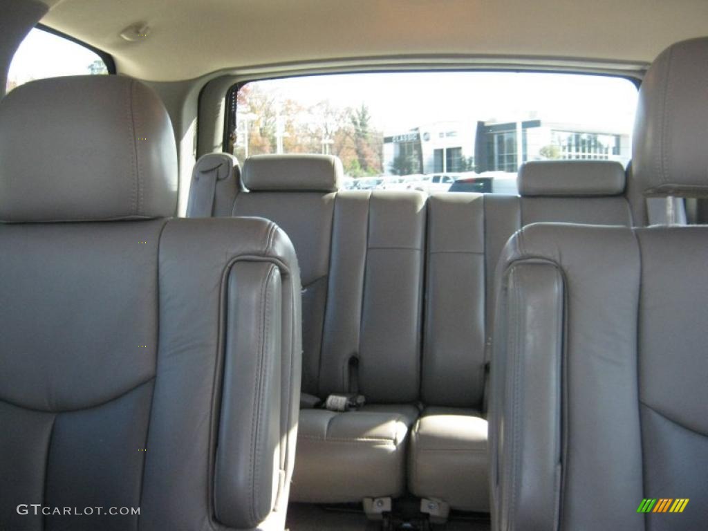2004 Yukon Denali AWD - Silver Birch Metallic / Sandstone photo #17