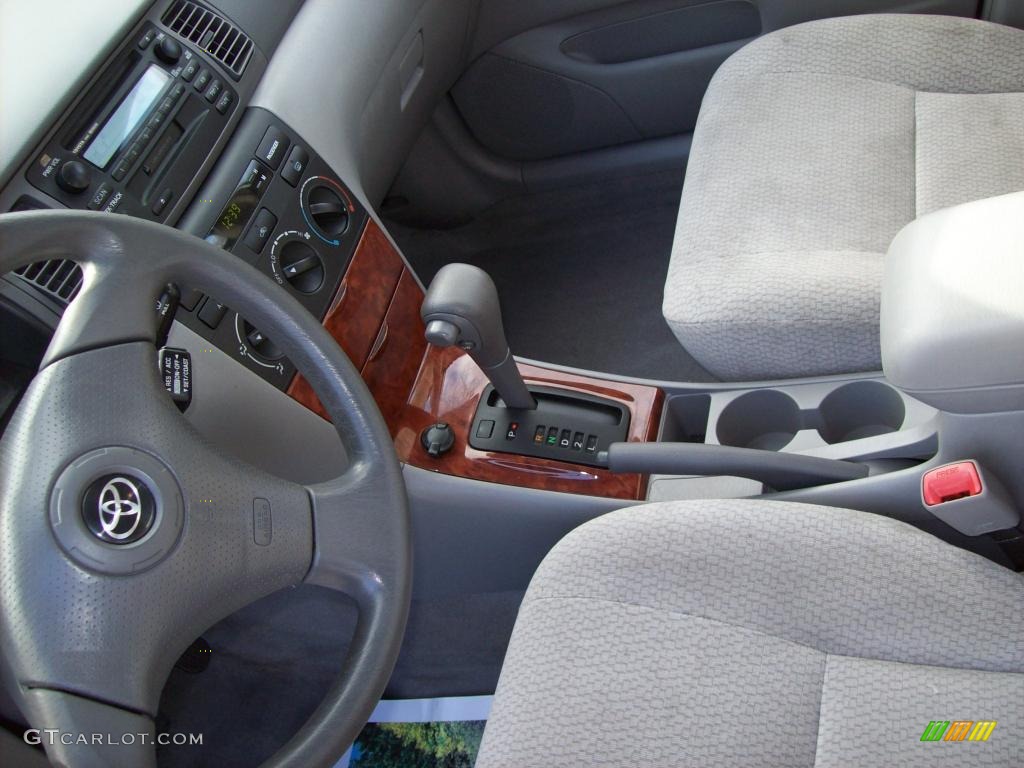 2004 Toyota Corolla LE interior Photo #41576767