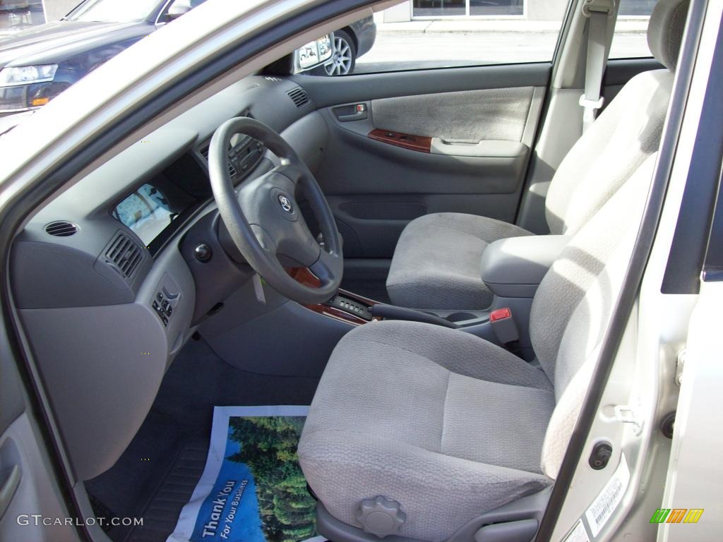 2004 Toyota Corolla LE interior Photo #41576879