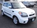 2010 Clear White Kia Soul +  photo #3