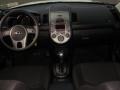 2010 Clear White Kia Soul +  photo #12