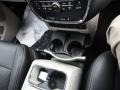 2011 Blackberry Pearl Chrysler Town & Country Touring - L  photo #27