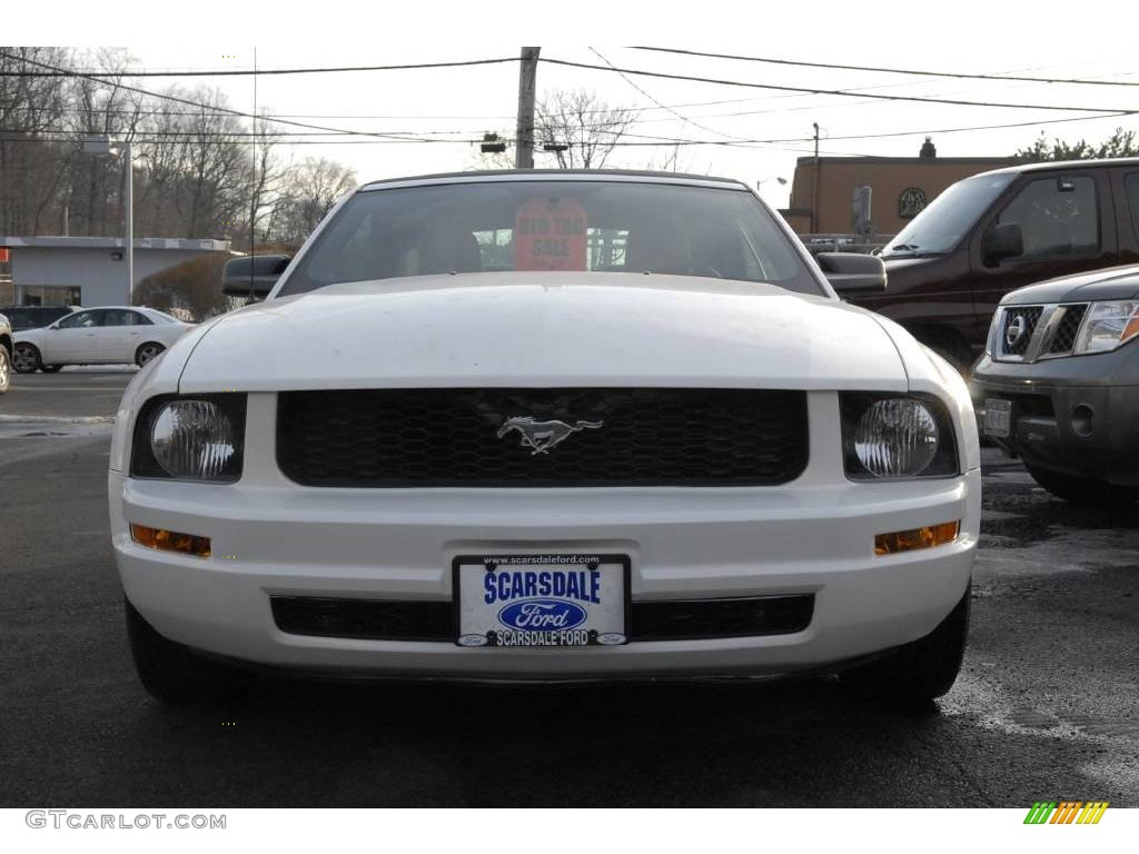 2007 Mustang V6 Premium Convertible - Performance White / Dark Charcoal photo #3
