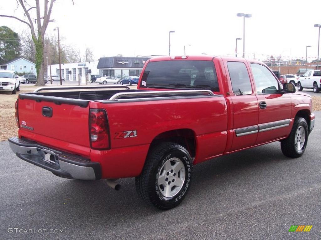 2006 Silverado 1500 LT Extended Cab 4x4 - Victory Red / Dark Charcoal photo #4