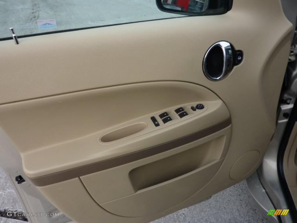 2009 HHR LS - Gold Mist Metallic / Cashmere photo #11