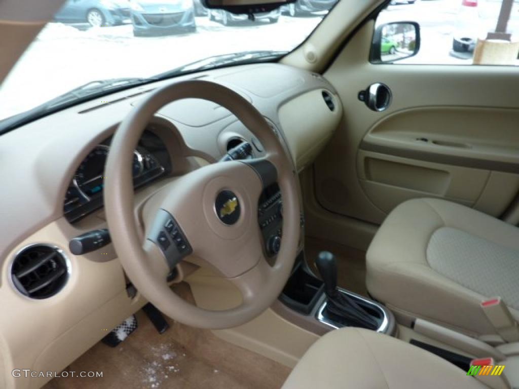 2009 HHR LS - Gold Mist Metallic / Cashmere photo #12